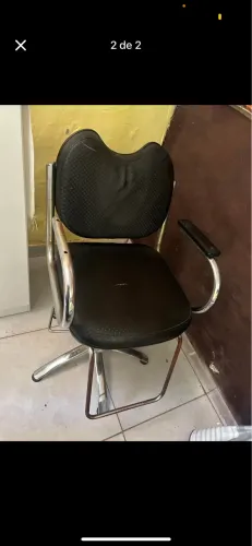 Cadeira barbeiro ou cabeleireira 