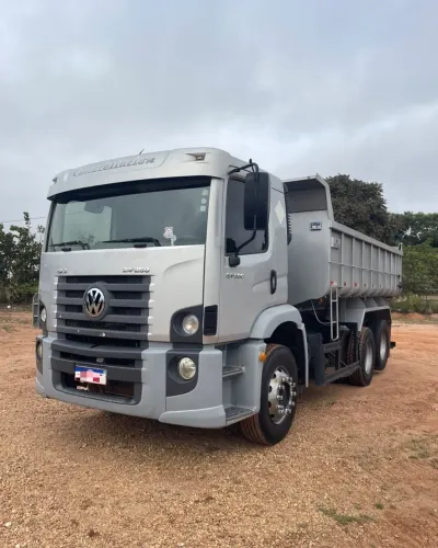 Caminhão Volkswagen 24-250