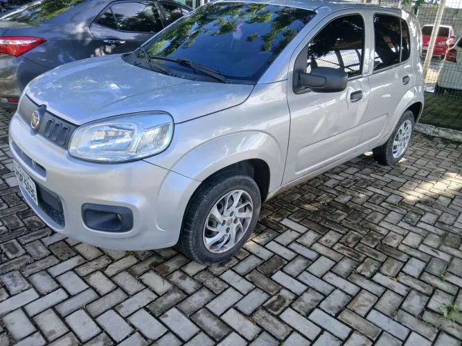 Fiat Uno Attractive 1.0 EVO Fire Flex 8V 5P 2016
