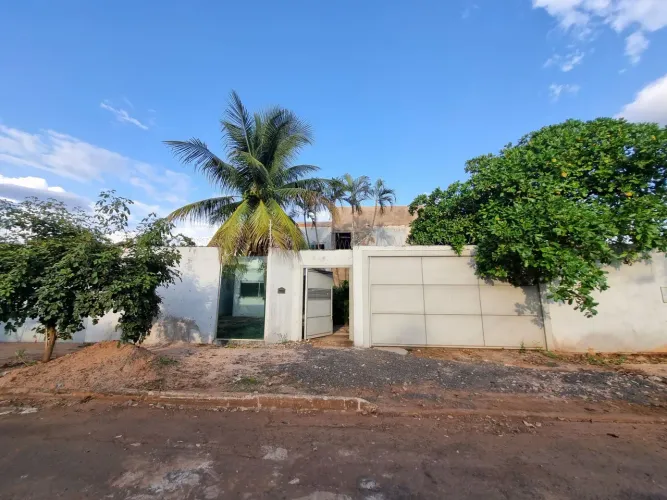 Oportunidade!! Incrível sobrado com excelente espaço no bairro Nova Campo Grande!!! 