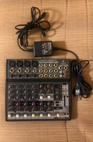 Mesa Behringer Xenyx 1202fx 12 Canais Efeitos, Profissional (Novo)