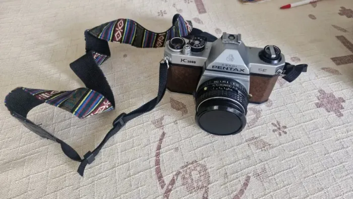 Câmera Pentax K1000 e Lentes