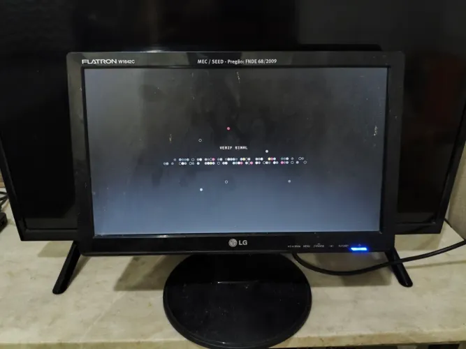 MONITOR LG 16 POLEGADAS
