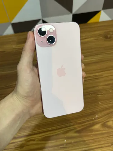 iPhone 15 plus rosa