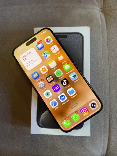 iPhone 15 Pro max 512 G impecável