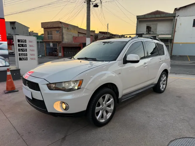 Mitsubishi Outlander 2.0 16V 160cv Aut. 2012