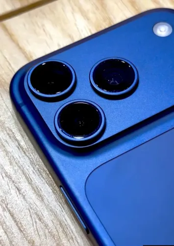 iPhone 17 Pro 256GB | E-Sim -- Azul ( Loja física com garantia e Nota fiscal <br>Cor: Laranja