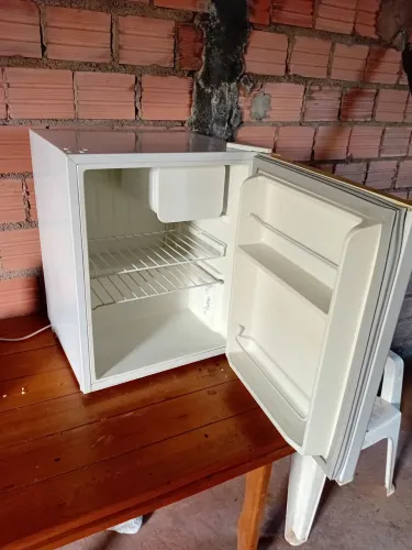 Frigobar gelado 
