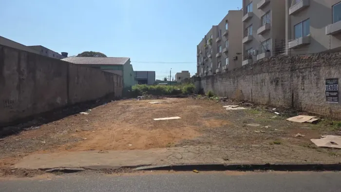 Lote/Área Comercial a 200 metros da Santa Casa de Misericórdia Divisa Jd América e St Sudo