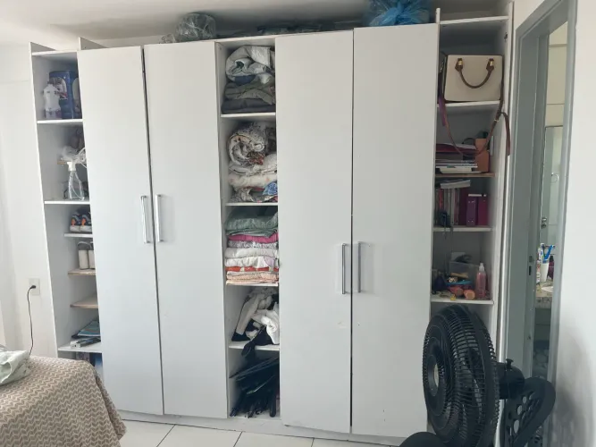 Guarda roupa DOAÇÃO MARAPONGA