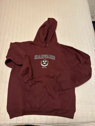 Vendo Blusa Harvard oficial importada