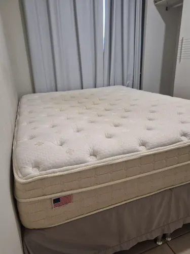 Cama Box Bipartida + Colchão Premium King Koil (Molas Ensacadas)