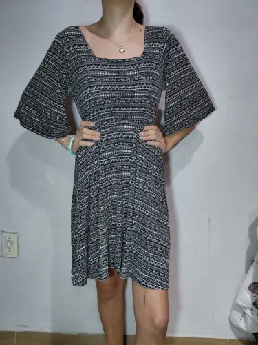 Vestido wich seminovo