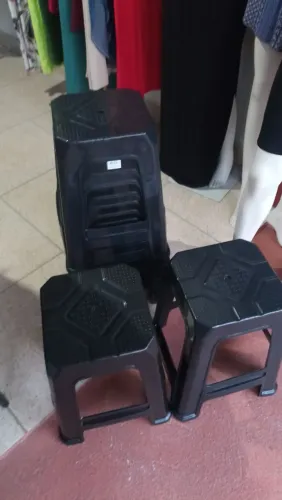 Banquetas plásticas suporta 120kilos