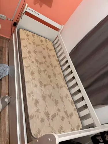 Bi cama de solteiro 