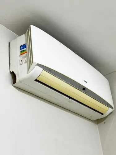 Ar condicionado cônsul 32 mil Btu inverter semi novo
