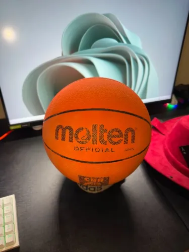 Bola de Basquete + Chapéu da Sorte (Com Ás de Espadas)