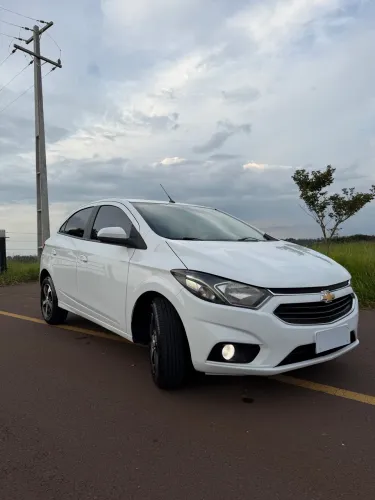 Chevrolet Onix Hatch LTZ 1.4 8V Flex Aut. 4P 2017