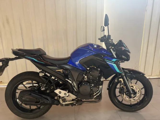 Fazer 250 2024 baixo km com o valor abaixo da tabela