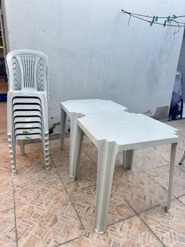 Kit de mesa e cadeiras 