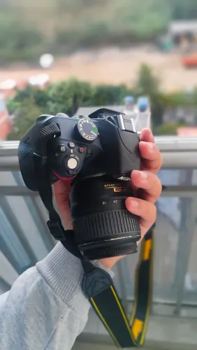 CAMERA NIKON 3200 18-55mm