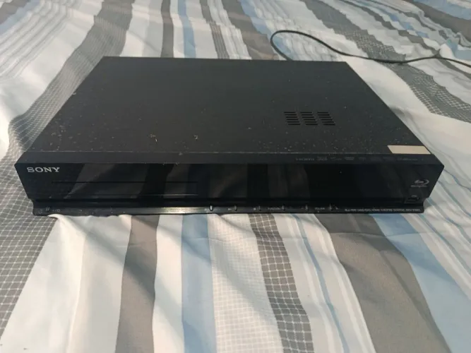 Sony BDV-E280 - Usado, mas em perfeito estado