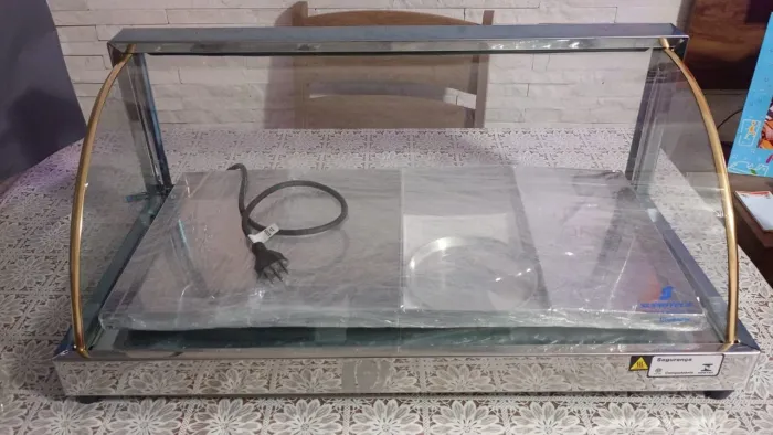Vende - se estufa 4 bandejas