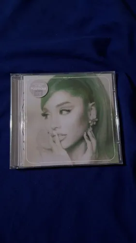 Ariana Grande - Positions Deluxe