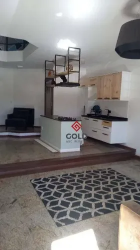 Sobrado com 3 dormitórios para alugar, 189 m² por R$ 6.078,00/mês - Nova Petrópolis - São