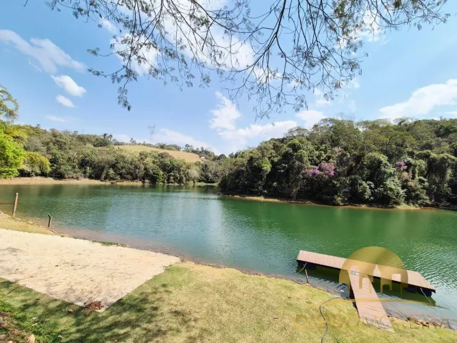 Chácara na represa Pé na Água em Nazaré Paulista