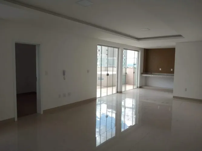 Cobertura residencial à venda no Centro de Divinópolis por R$ 1.600.000,00