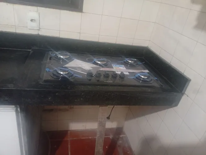 Bancada de cozinha no verde Ubatuba