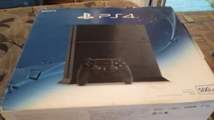 Venda ps4 blackcom 2controles...