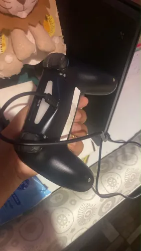Vendo ps4 islin 1tera