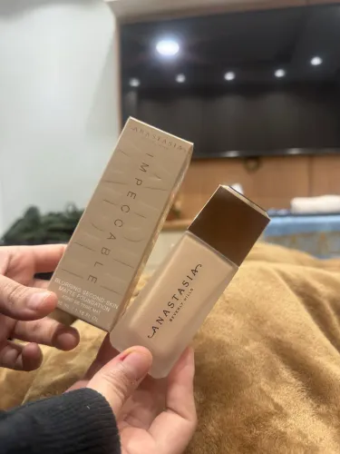 Base de luxo, Anastasia Beverly Hills, impeccable 0CR