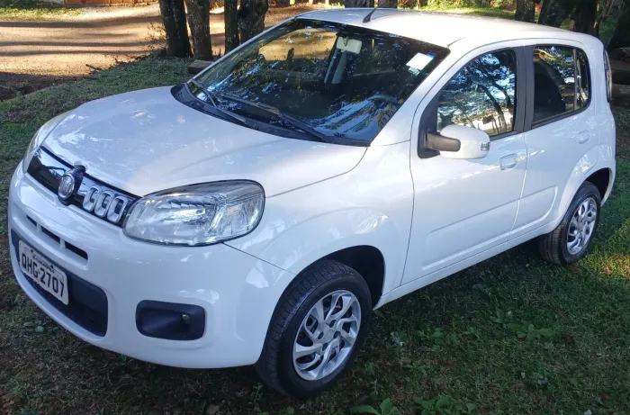 Fiat Uno Evolution 1.4 Fire Flex 8V 5P 2015