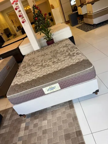 Colchão de Casal GAZIN SEMINOVO COM BASE - Entrego! 