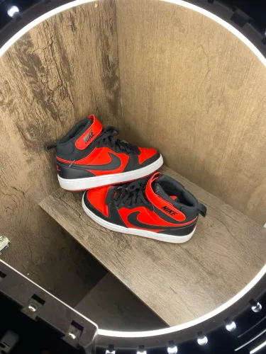 Nike borugh mid 2