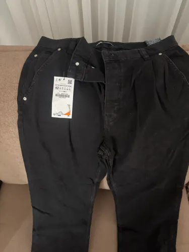 Calça Zara Relaxed Skate Preta - NOVA COM ETIQUETA - Tam 42