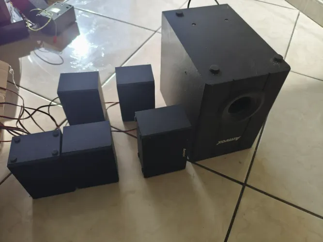 Home Theater Usado apenas uma vez