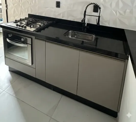 Armário de Cozinha Planejado com Porta Temperos e Nicho para Forno