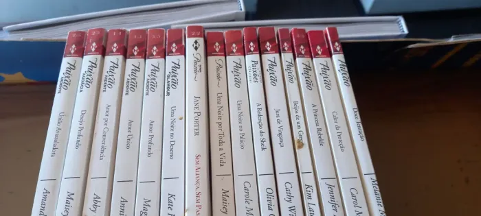 Romance Harlequim Paixão 15 títulos