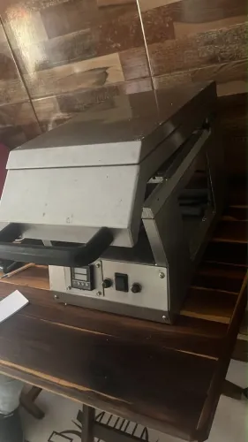 Máquina Seladora de Marmitas Industrial em Inox - Controle Digital - 220V
