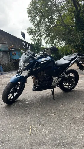 CB 300F