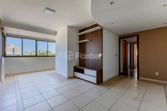 Apartamento à venda Rua Roque Calage, Passo da Areia - Porto Alegre