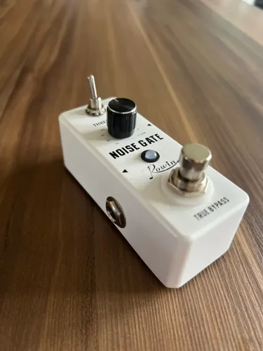 Pedal de Guitarra Rowin Noise Gate - 1 Mês de Uso