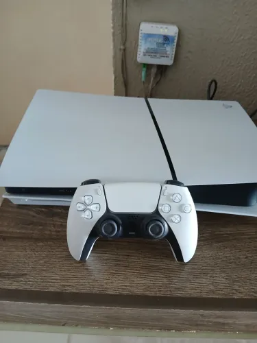 Ps5 slim midia física e digital