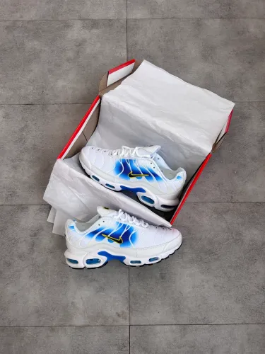 NIKE AIR MAX PLUS TN (WHITE TIGER) ?