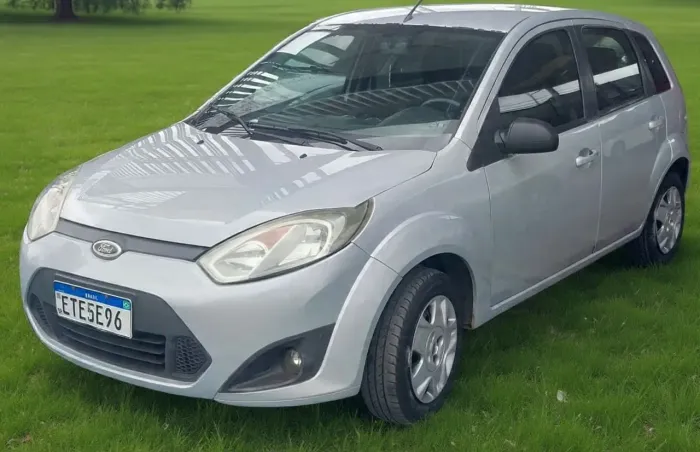 Ford Fiesta SE 1.6 8V Flex 5P 2014