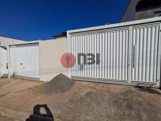 Casa para locação-Mirassol-sala-cozinha-2 quartos-banheiro-garagem-quintal